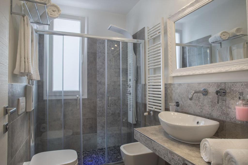 White Suite & Apartments Bellaria-Igea Marina Eksteriør billede