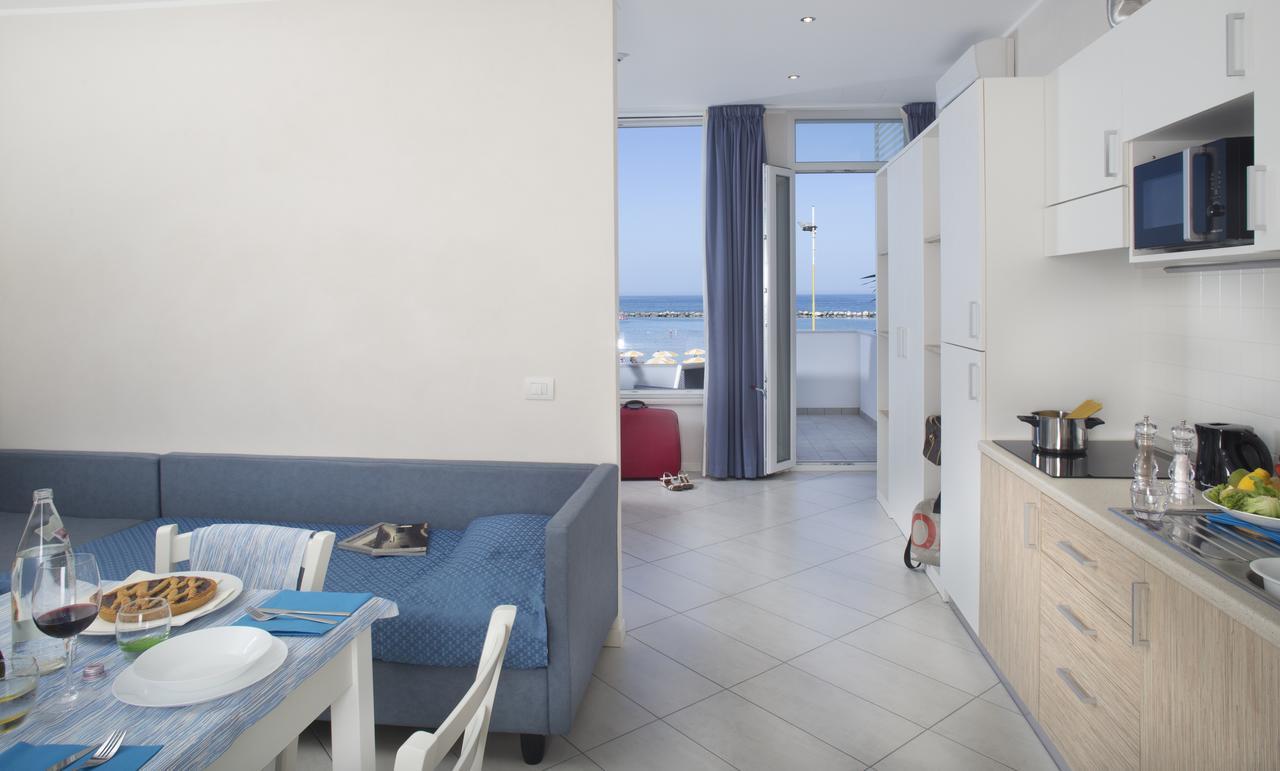 White Suite & Apartments Bellaria-Igea Marina Eksteriør billede