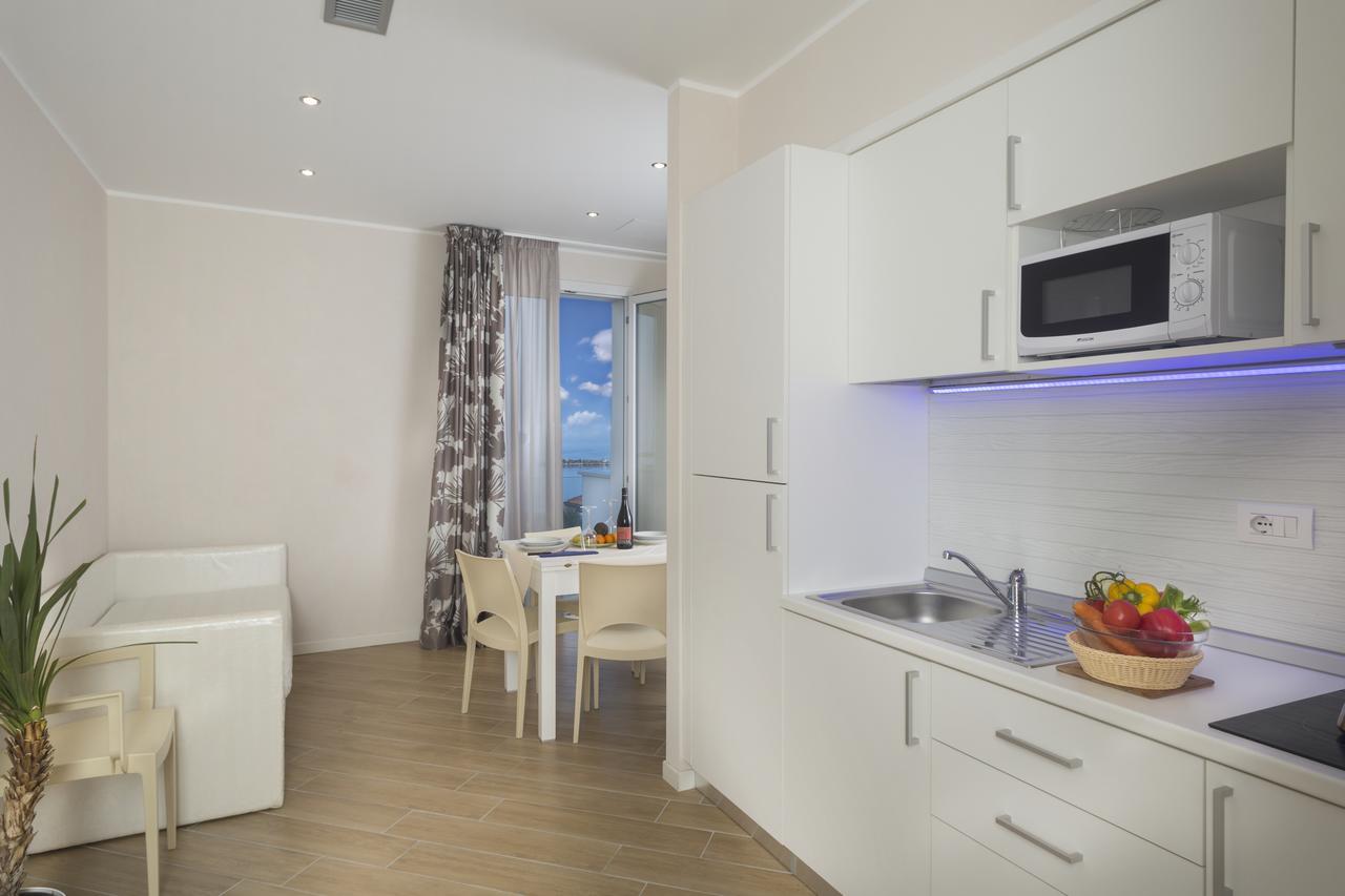 White Suite & Apartments Bellaria-Igea Marina Eksteriør billede