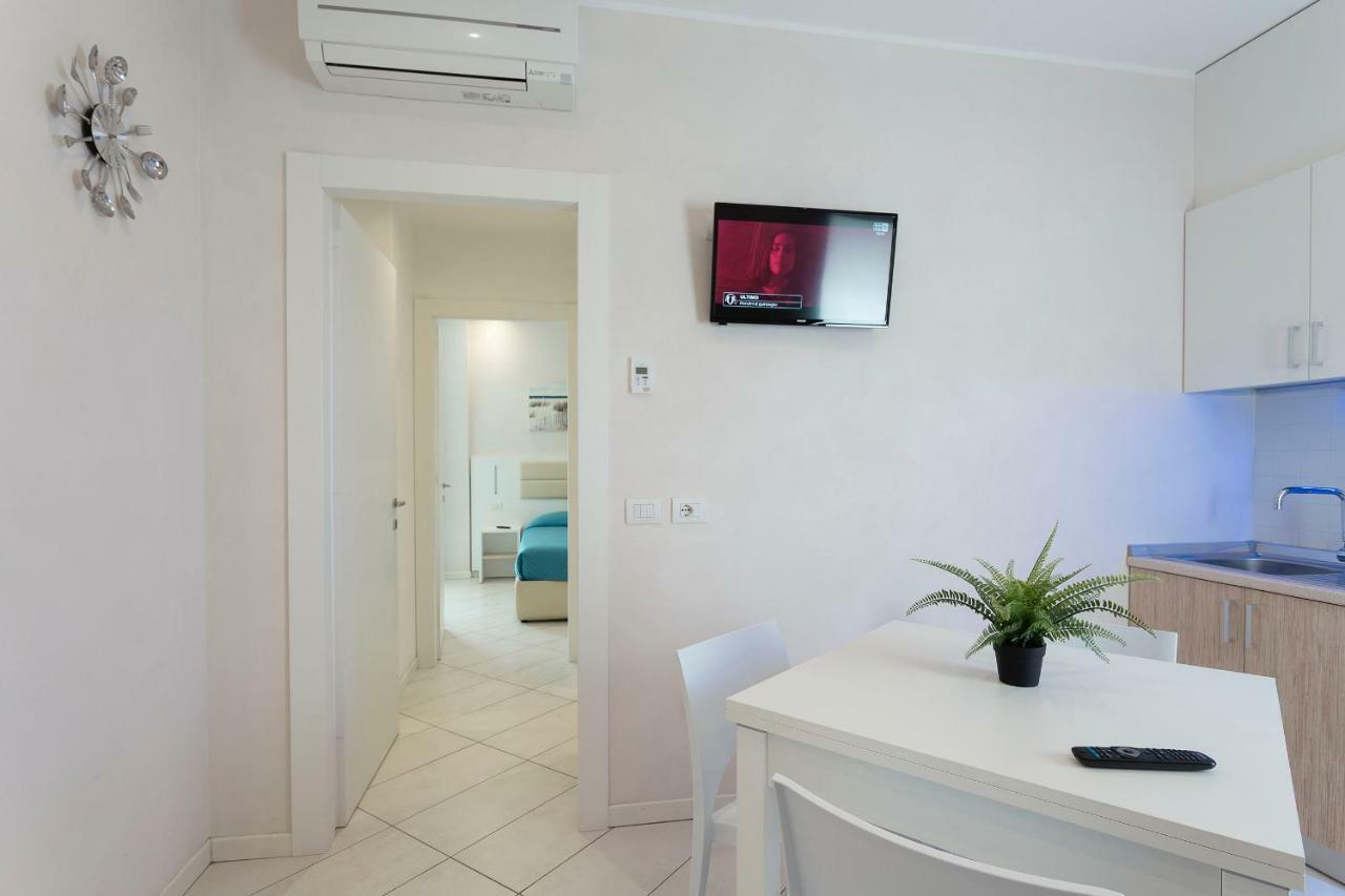 White Suite & Apartments Bellaria-Igea Marina Eksteriør billede